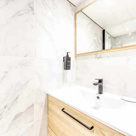 Apartment Bien Etre - Jacuzzi Et Sauna /